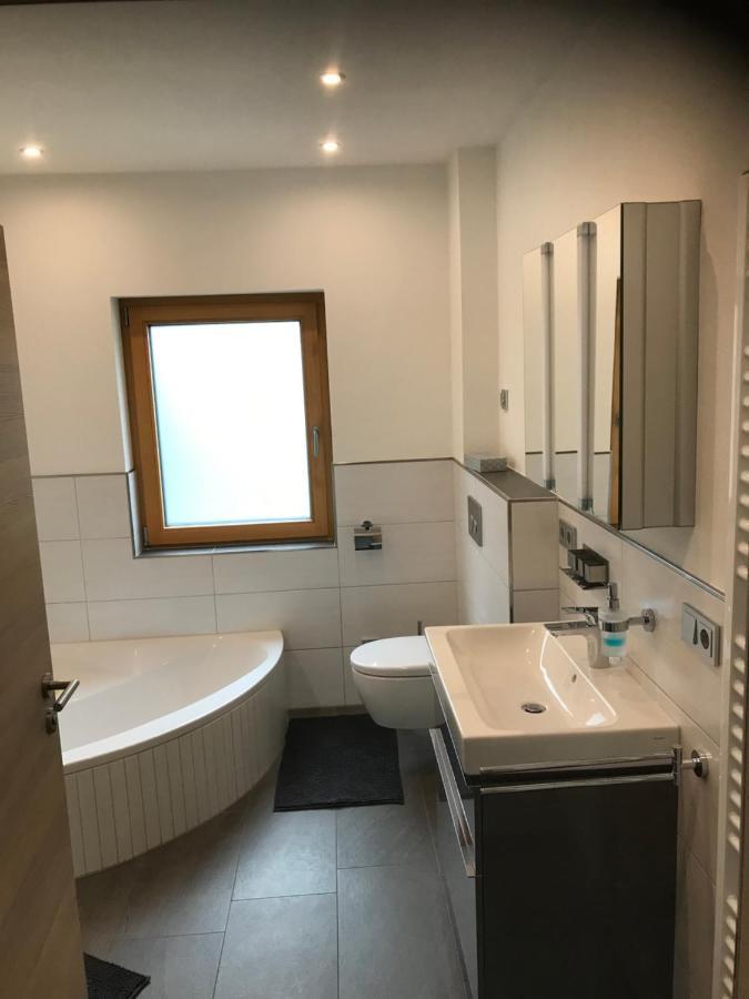 נוימאגן-דרון Ferienwohnung " Wein Unter Palmen " מראה חיצוני תמונה